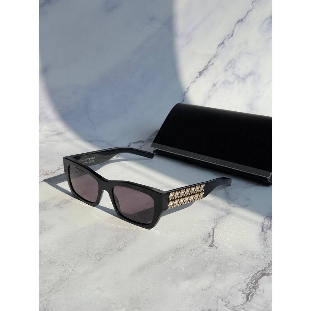 NEW Givenchy GV40077I Cat Eye Black Crystal Sunglasses $700 - Picture 2 of 7